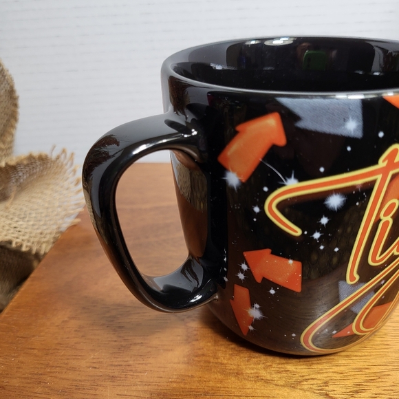 Disney Store 3D Tigger Coffee Mug - Picture 4 of 10